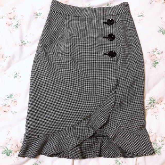 31 Sons de mode(トランテアンソンドゥモード)の✨スカート✨ レディースのスカート(ひざ丈スカート)の商品写真