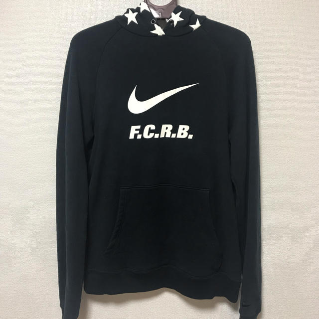 パーカー美品 fcrb nike パーカー M supreme jordan スター