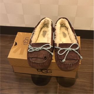 アグ(UGG)の5/5まで販売UGG モカシン(スリッポン/モカシン)