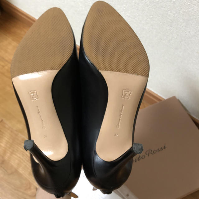 Gianvito Rossi(ジャンヴィットロッシ)のこてつ様 専用☆ ジャンビトロッシ ブラックブーティ  37 レディースの靴/シューズ(ブーティ)の商品写真