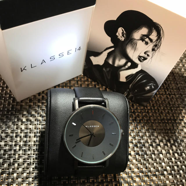 Daniel Wellington(ダニエルウェリントン)のKlasse14 42㎜ メンズ レディース ブラック  速購入ok メンズの時計(腕時計(アナログ))の商品写真