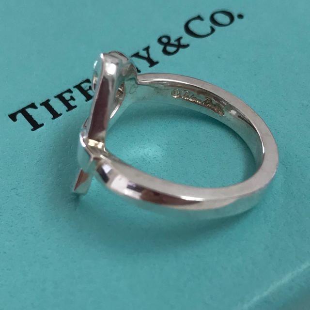 Tiffany & Co.(ティファニー)のTIFFANY ラヴィングハート リング 8号 レディースのアクセサリー(リング(指輪))の商品写真