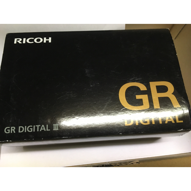 RICOH(リコー)のリコー GR D I G IＴA LⅢ スマホ/家電/カメラのカメラ(コンパクトデジタルカメラ)の商品写真