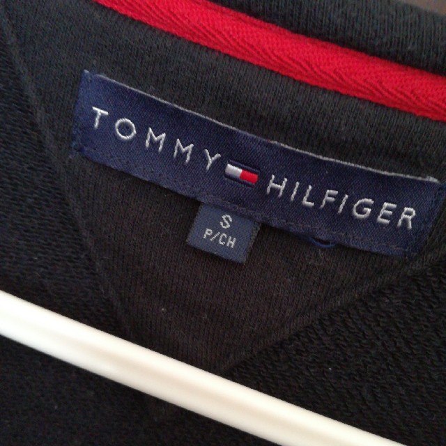 TOMMY HILFIGER(トミーヒルフィガー)のTOMMY HILFIGER　men'sSサイズ　カーデ メンズのトップス(カーディガン)の商品写真