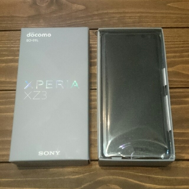 Xperia xz3 so-01l 新品未使用 グリーン ドコモ シムフリー スマホ/家電/カメラのスマートフォン/携帯電話(スマートフォン本体)の商品写真