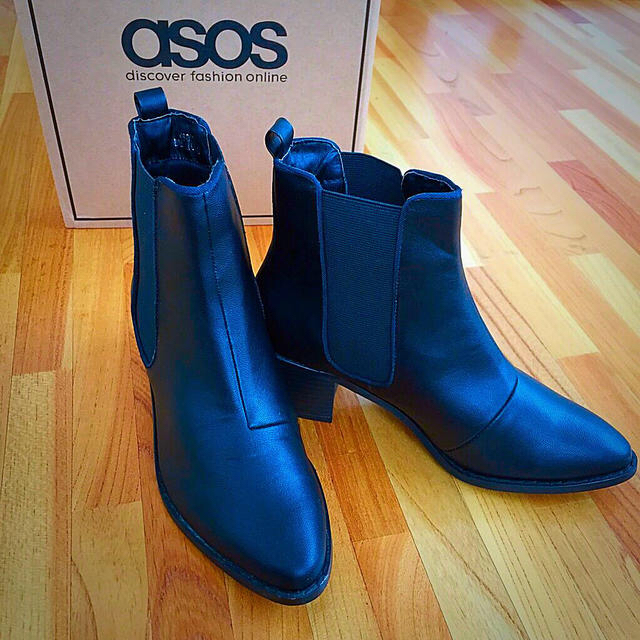 asos(エイソス)の新品asosアンクル/ショートブーツ♪ レディースの靴/シューズ(ブーツ)の商品写真