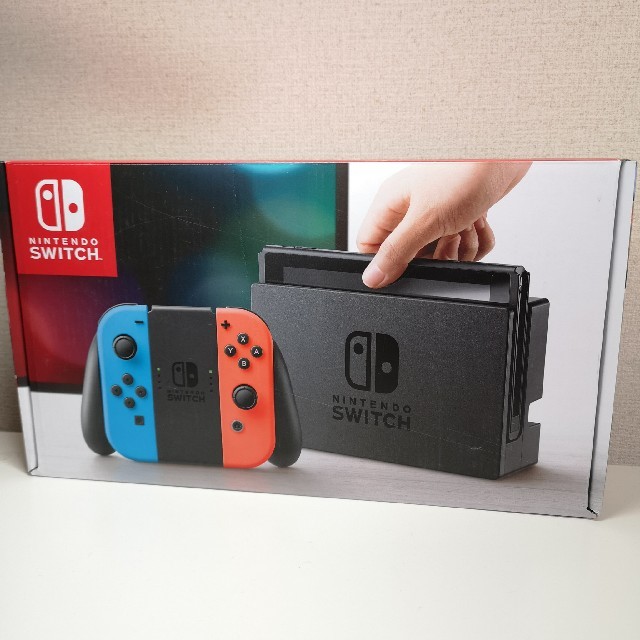 美品　任天堂スイッチ　新型　Nintendo Switch ネオン