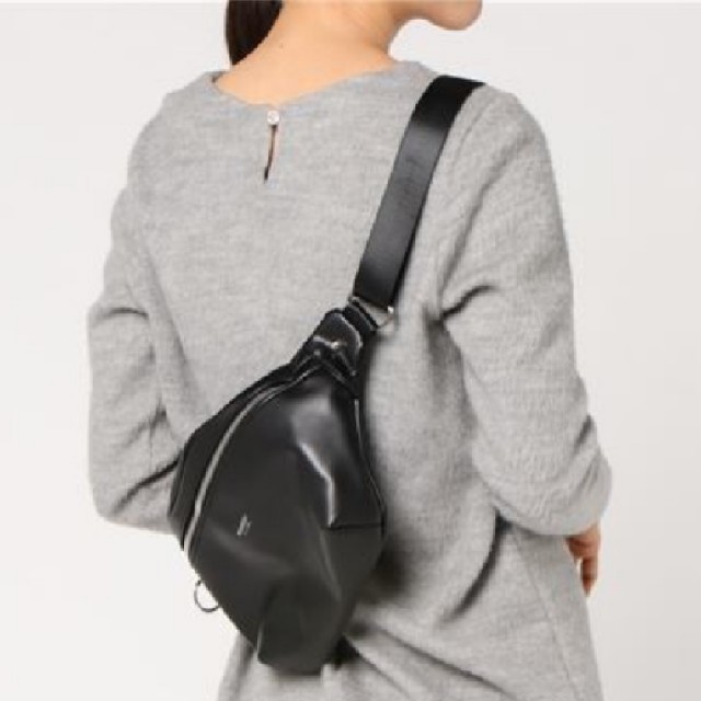 moussy(マウジー)の新品WAIST&SHOULDERバッグ 年末ジャンボ利益還元！正規品なのに激安♪ レディースのバッグ(ボディバッグ/ウエストポーチ)の商品写真