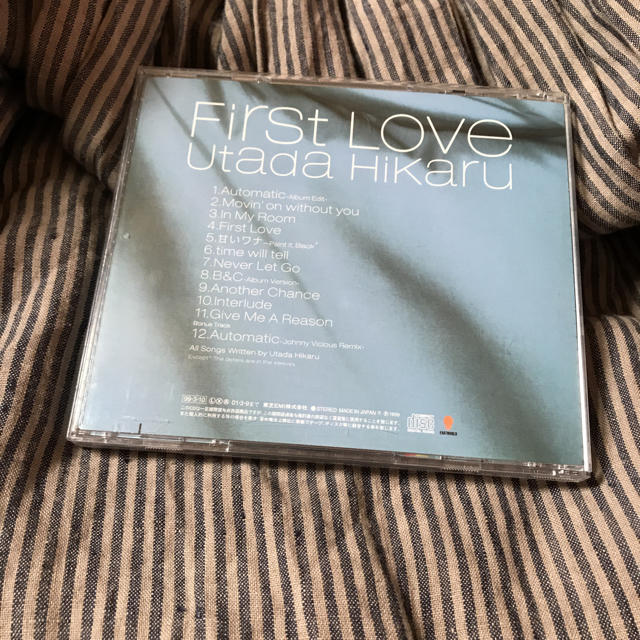 宇多田ヒカル First LOVE アルバム CD エンタメ/ホビーのCD(ポップス/ロック(邦楽))の商品写真