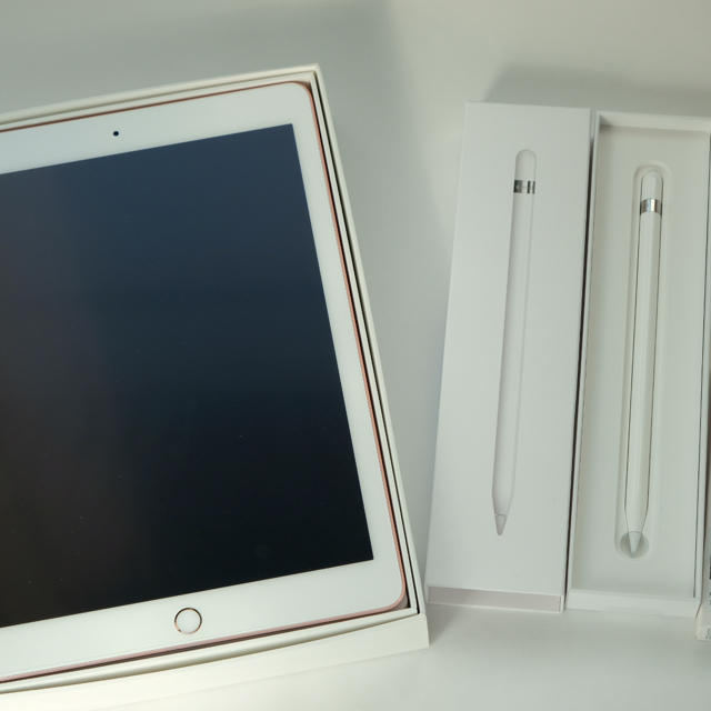 Apple iPad Pro 9.7インチ Wi-Fi ローズゴールド 64GB
