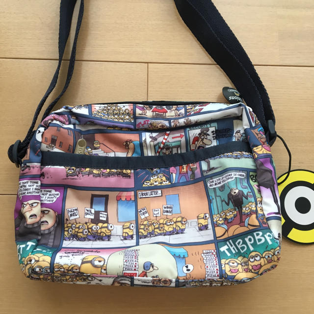 LeSportsac(レスポートサック)のレスポ  ミニオン コミック柄 ショルダー レディースのバッグ(ショルダーバッグ)の商品写真