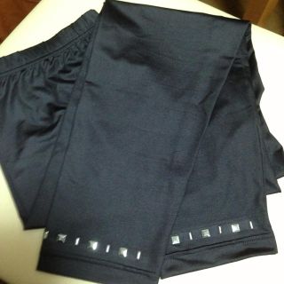 ユニクロ(UNIQLO)の♡10分丈 スタッズ レギンス♡(レギンス/スパッツ)