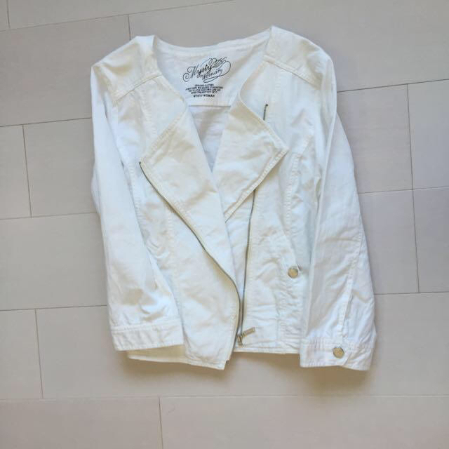 mysty woman(ミスティウーマン)のホワイトライダース 春 レディースのジャケット/アウター(ノーカラージャケット)の商品写真
