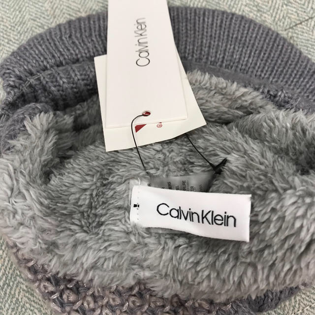 Calvin Klein(カルバンクライン)の【新品】Calvin Klein USA  ニット帽  つば付 グレー レディースの帽子(ニット帽/ビーニー)の商品写真