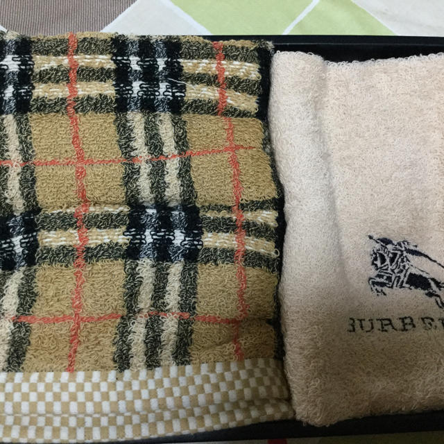 BURBERRY(バーバリー)のバーバリー フェイスタオルセット インテリア/住まい/日用品の日用品/生活雑貨/旅行(タオル/バス用品)の商品写真