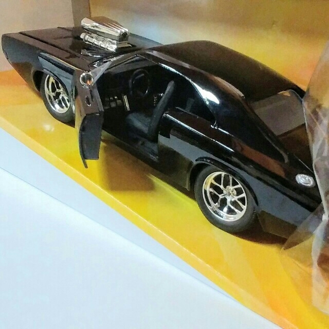 ワイルド スピード 1/24 ダッジチャージャー R/Tの通販 by ◑ 東方