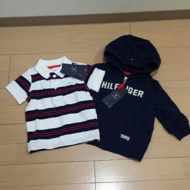 TOMMY HILFIGER(トミーヒルフィガー)の未使用　TOMMY HILFIGER　キッズウェア キッズ/ベビー/マタニティのベビー服(~85cm)(トレーナー)の商品写真