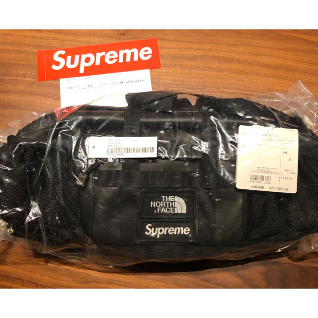 supreme The north face Leather waist Bagウエストポーチ