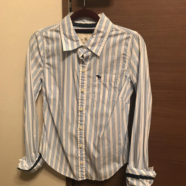 Abercrombie&Fitch(アバクロンビーアンドフィッチ)のアバクロのシャツ レディースのトップス(シャツ/ブラウス(長袖/七分))の商品写真