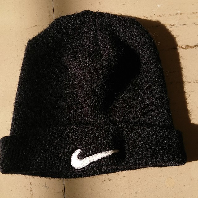 NIKE(ナイキ)の値下げ❕NIKEニット帽  レディースの帽子(ニット帽/ビーニー)の商品写真