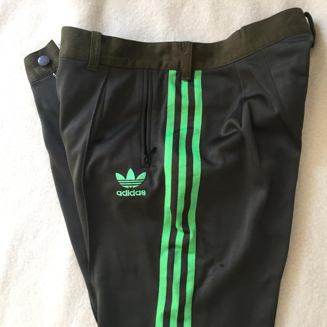 NEPENTHES(ネペンテス)のA.s.h  adidasリメイクトラックパンツ メンズのトップス(ジャージ)の商品写真