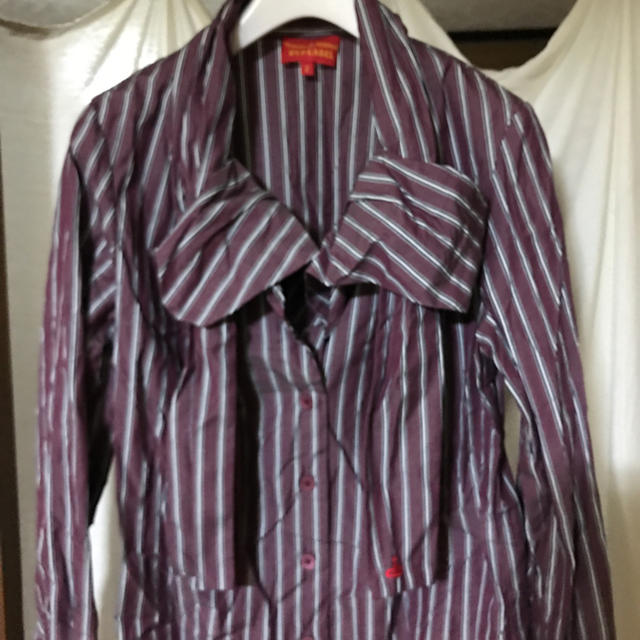 Vivienne Westwood(ヴィヴィアンウエストウッド)のシャツ レディースのトップス(シャツ/ブラウス(長袖/七分))の商品写真