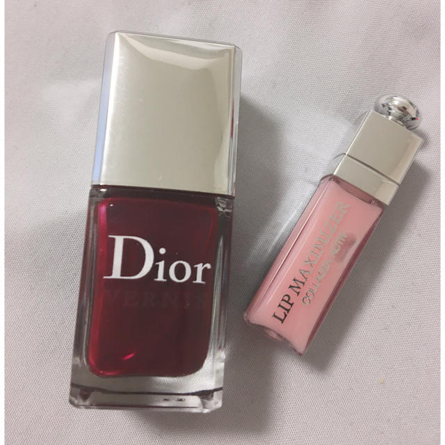 Christian Dior(クリスチャンディオール)のDior新品✳︎ディオールヴェルニ✳︎943ルージュギャルソンヌエナメルネイル コスメ/美容のネイル(マニキュア)の商品写真