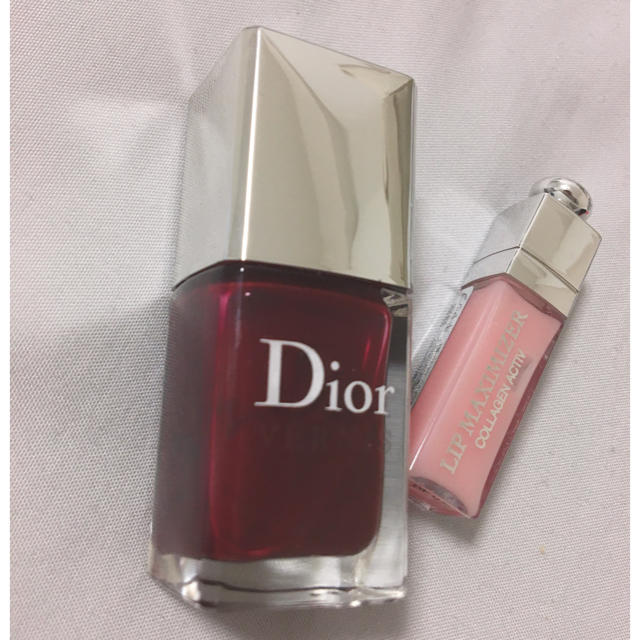 Christian Dior(クリスチャンディオール)のDior新品✳︎ディオールヴェルニ✳︎943ルージュギャルソンヌエナメルネイル コスメ/美容のネイル(マニキュア)の商品写真