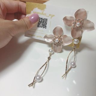 限定ひとつのみ！上品パールが目を惹く大人可愛いイヤリング/ピアス(イヤリング)