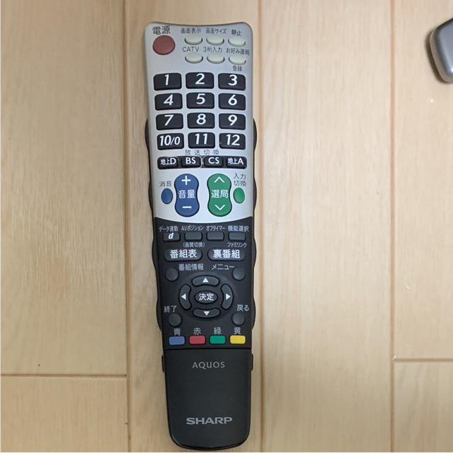 SHARP(シャープ)の32型テレビ スマホ/家電/カメラのテレビ/映像機器(テレビ)の商品写真