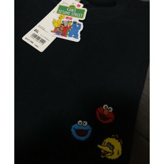 ユニクロ(UNIQLO)のUNIQLO KAWS sesame street コラボ スウェット 4XL(スウェット)