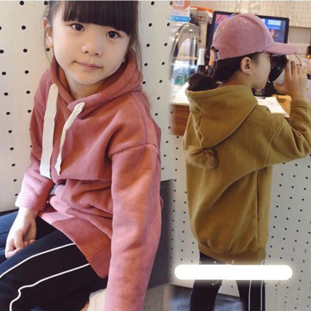 【saku様専用】フードつき裏起毛パーカーワンピ キッズ/ベビー/マタニティのキッズ服女の子用(90cm~)(ワンピース)の商品写真