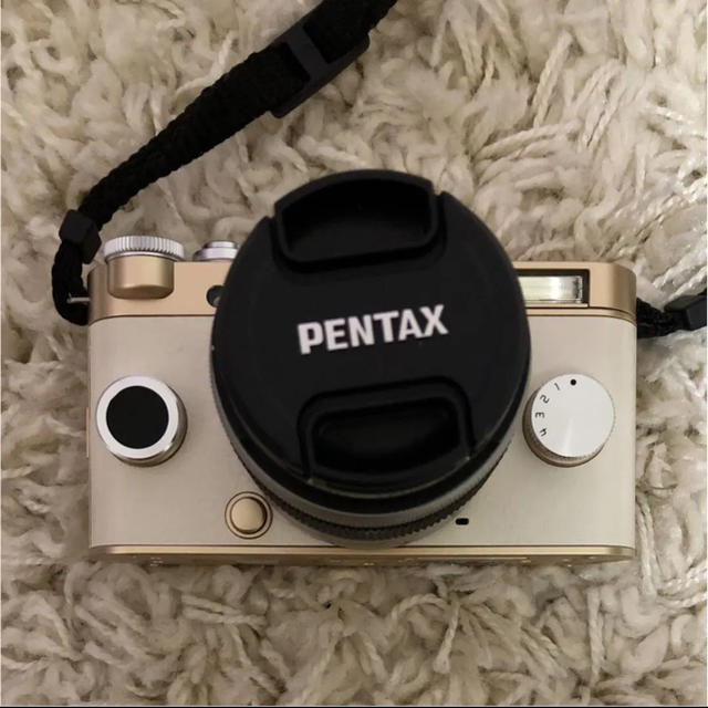 RICOH(リコー)のRICOH PENTAX Q-S1 ズームレンズキット スマホ/家電/カメラのカメラ(ミラーレス一眼)の商品写真