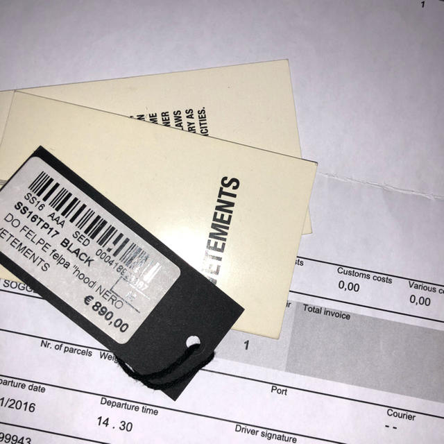 多少の値下げ可 確実正規品 vetements hoodie 英字パーカー | 150 多少の値下げ可 確実正規品 vetements hoodie 英字パーカー | 150
