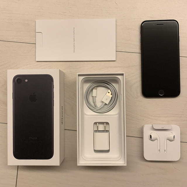 スマートフォン/携帯電話iPhone7 black 128gb simフリー化済み 美品