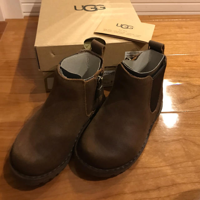 UGG(アグ)のugg ブーツ 14.5㎝  キッズ/ベビー/マタニティのベビー靴/シューズ(~14cm)(ブーツ)の商品写真