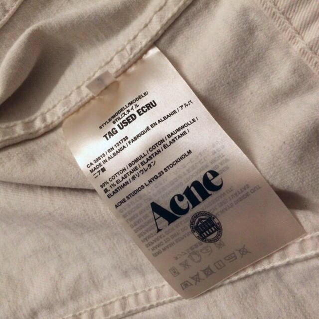 ACNE(アクネ)のアクネ ホワイトデニムジャケット レディースのジャケット/アウター(Gジャン/デニムジャケット)の商品写真