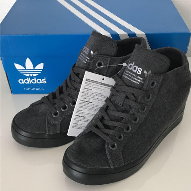 adidas(アディダス)のもる様専用 adidas originals インソールミッド 24.5 レディースの靴/シューズ(スニーカー)の商品写真