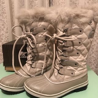 ソレル(SOREL)の専用   ソレル☆新品スノーブーツ☆23センチ(ブーツ)