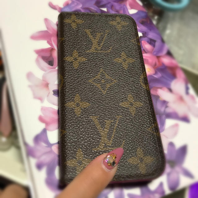 chanel iphonexr ケース シリコン 、 LOUIS VUITTON - メイ様専用LOUIS  VUITTON💎iphone 手帳型 ケースの通販 by 💎4月売り切り目標!!多少値下げ可!!コメにて💗購入前は必ずコメント💎｜ルイヴィトンならラクマ