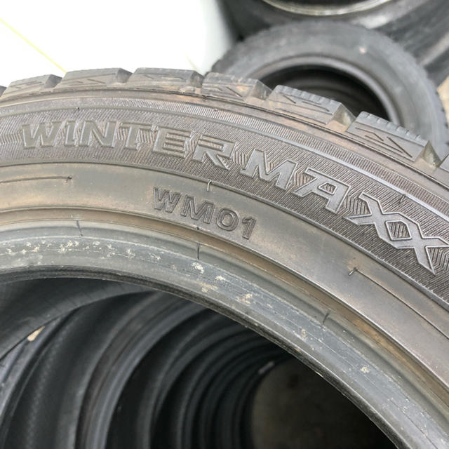 DUNLOP(ダンロップ)の185 55 15 スタッドレス 自動車/バイクの自動車(タイヤ)の商品写真