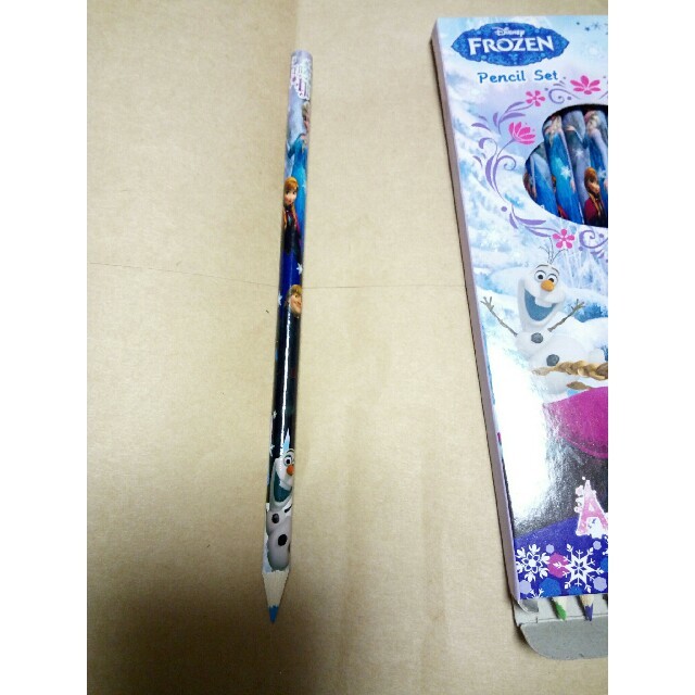 Disney アナと雪の女王 色鉛筆12色セットです の通販 By Mk ｓｈｏｐ ディズニーならラクマ