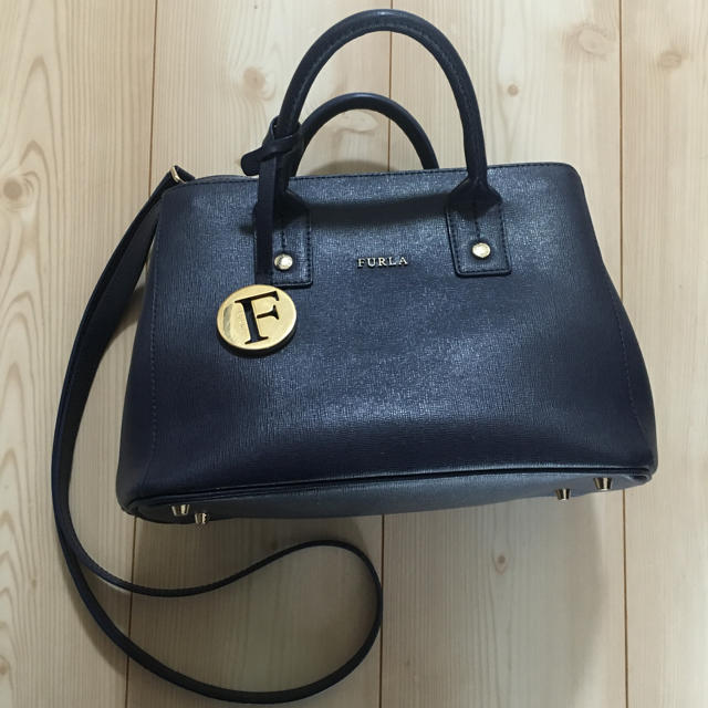 FURLA バッグ