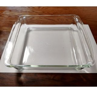 パイレックス(Pyrex)のIWAKI　イワキ　オーブンウェア　ケーキ角形(調理道具/製菓道具)