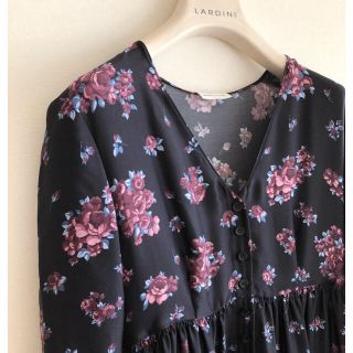 イザベルマラン(Isabel Marant)のMAGDA BUTRYM 花柄 アシンメトリー シルクワンピース¥213,000(ロングワンピース/マキシワンピース)