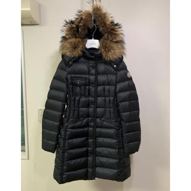 MONCLER(モンクレール)のモンクレール16-17AWロングダウンコート国内正規美品エルミファー黒size1 レディースのジャケット/アウター(ダウンコート)の商品写真