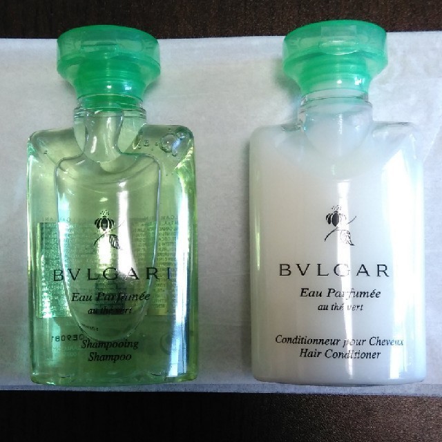 BVLGARI(ブルガリ)の※ゆうパケット発送   BVLGARI  アメニティセット コスメ/美容のキット/セット(サンプル/トライアルキット)の商品写真