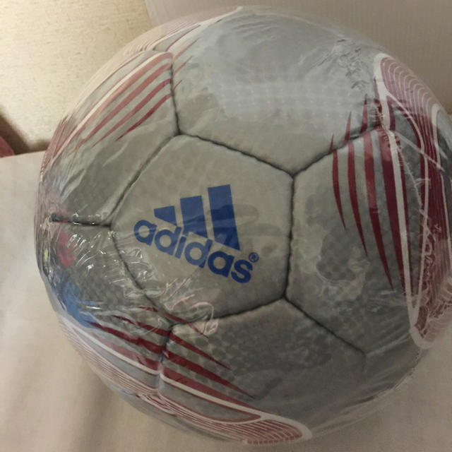 adidas(アディダス)の新品 アディダス スピードセル 5号検定球 AF5813SLR サッカー スポーツ/アウトドアのサッカー/フットサル(ボール)の商品写真