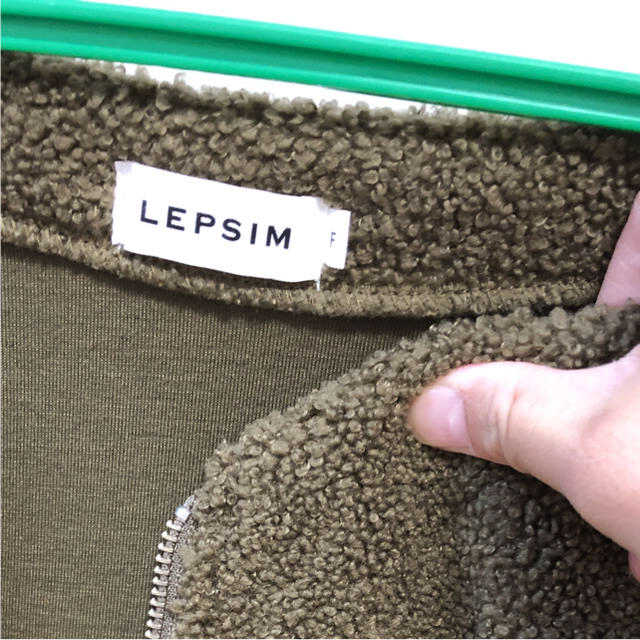 LEPSIM(レプシィム)のまみ様 専用 レプシィム ボアブルゾン レディースのジャケット/アウター(ブルゾン)の商品写真