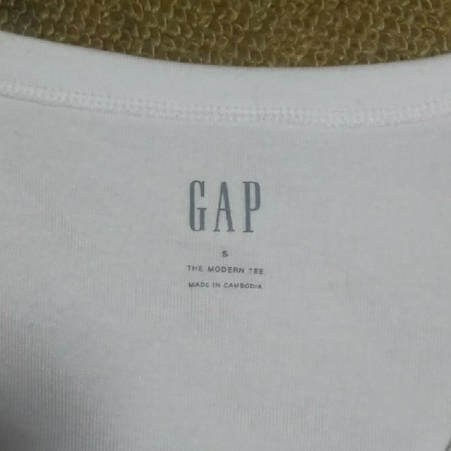 GAP(ギャップ)のGAP 長袖Tシャツ レディースのトップス(Tシャツ(長袖/七分))の商品写真